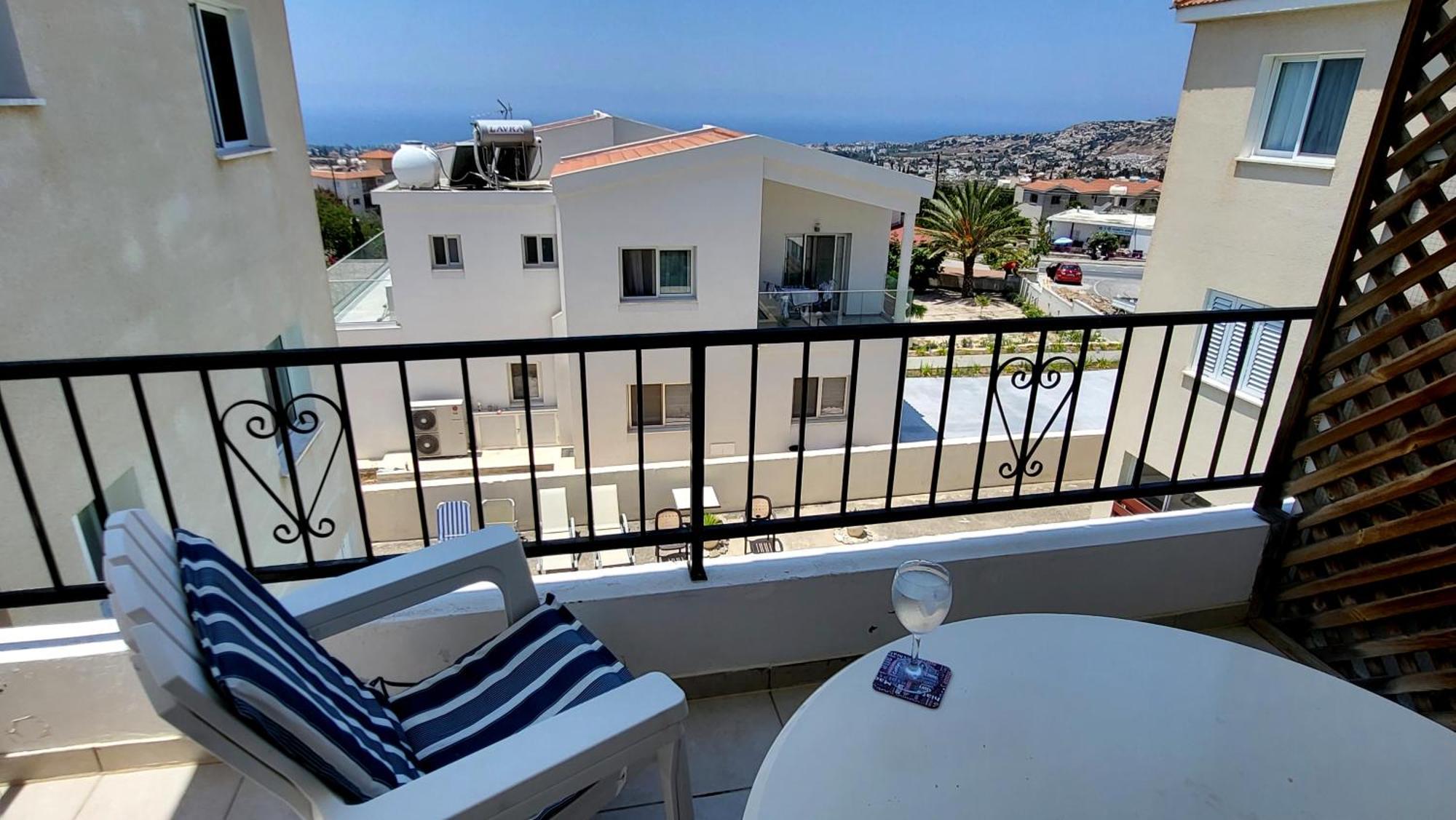 Ferienwohnung Calm Seaview Nest In Peyia Exterior foto