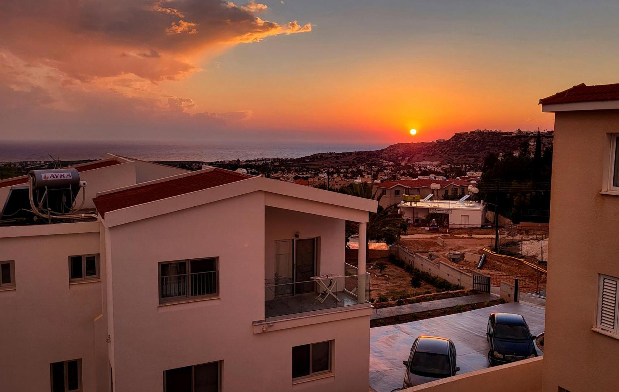 Ferienwohnung Calm Seaview Nest In Peyia Exterior foto